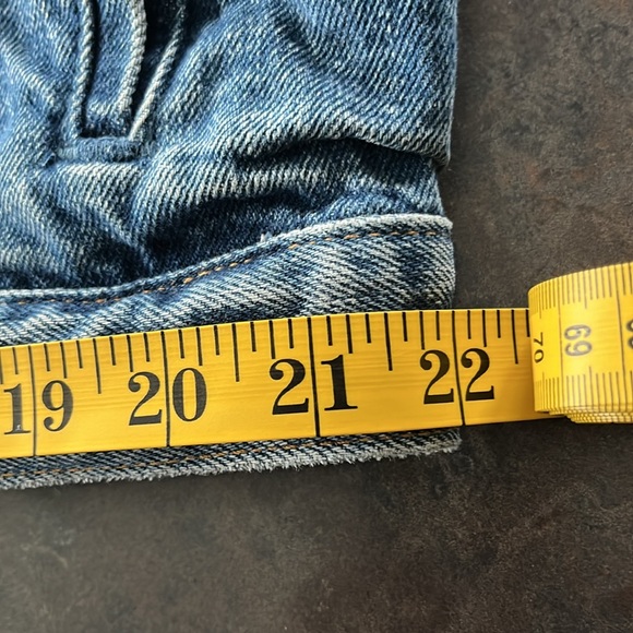 Size large Levi’s denim jacket, Excellent condition. Clean smoke free. - Picture 10 of 13